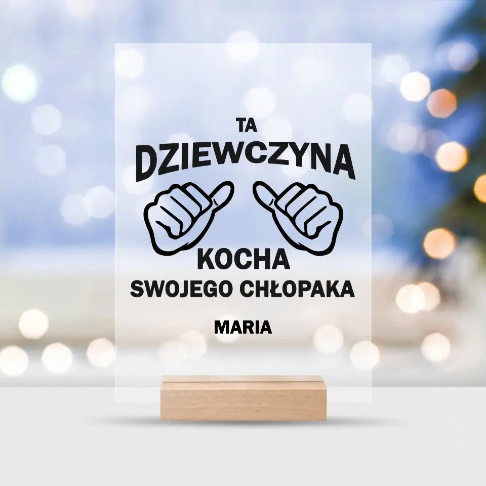 Ta dziewczyna kocha swojego chłopaka