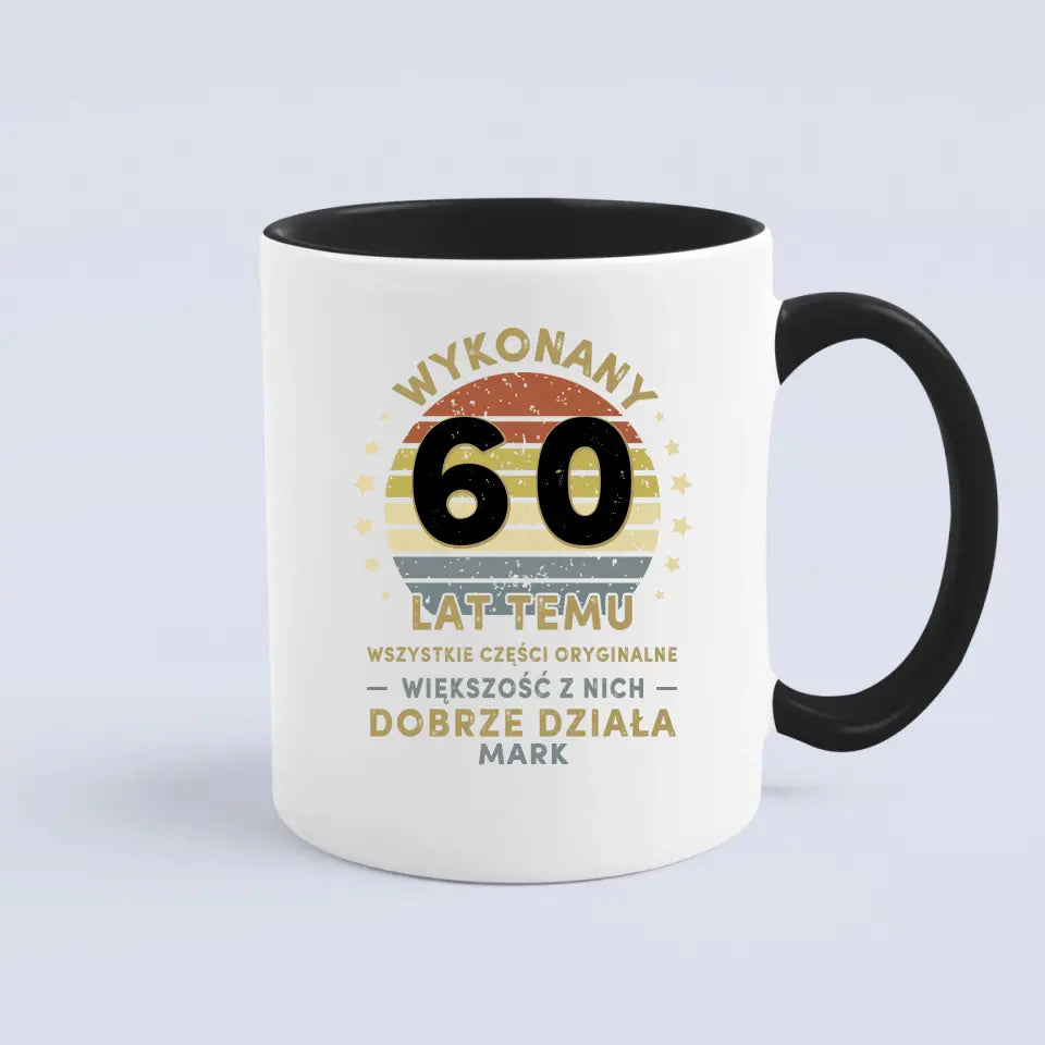 Wykonany 60 lat temu. Wszystkie części oryginalne. Większość z nich dobrze działa