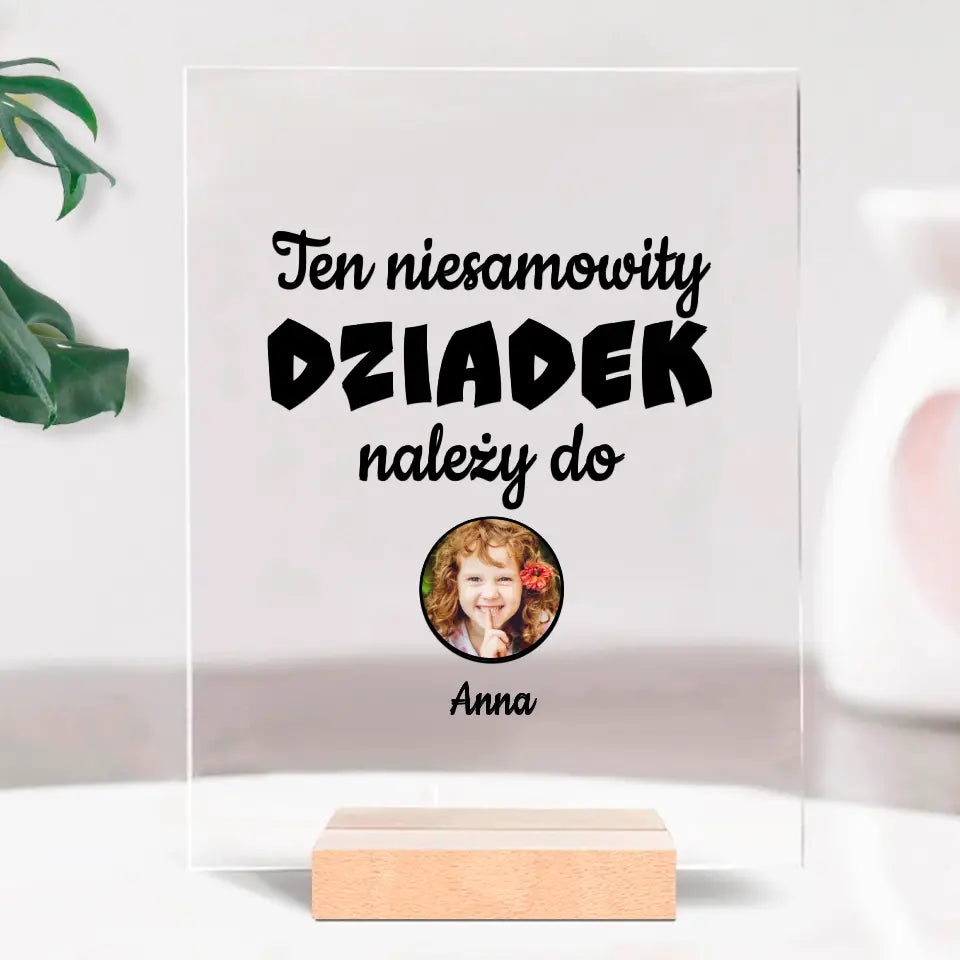 Ten niesamowity dziadek należy do