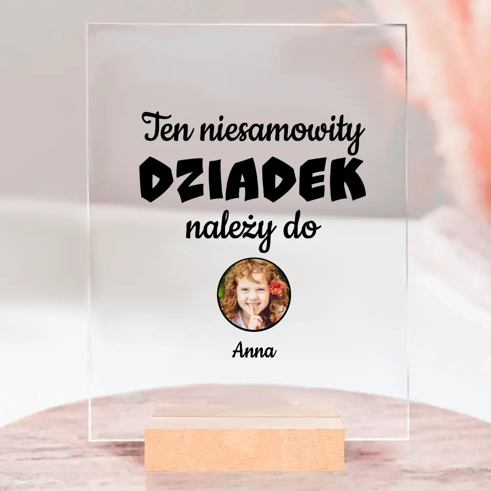 Ten niesamowity dziadek należy do