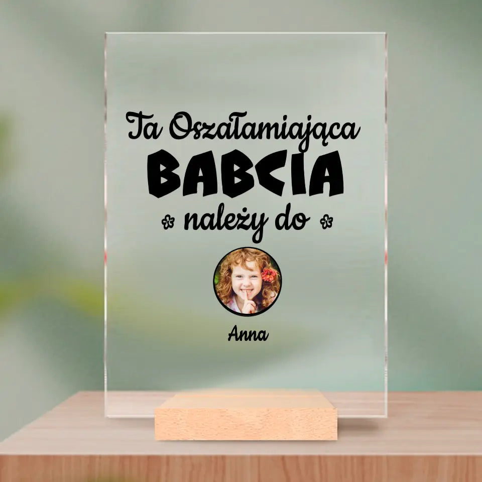 Ta oszałamiająca babcia należy do