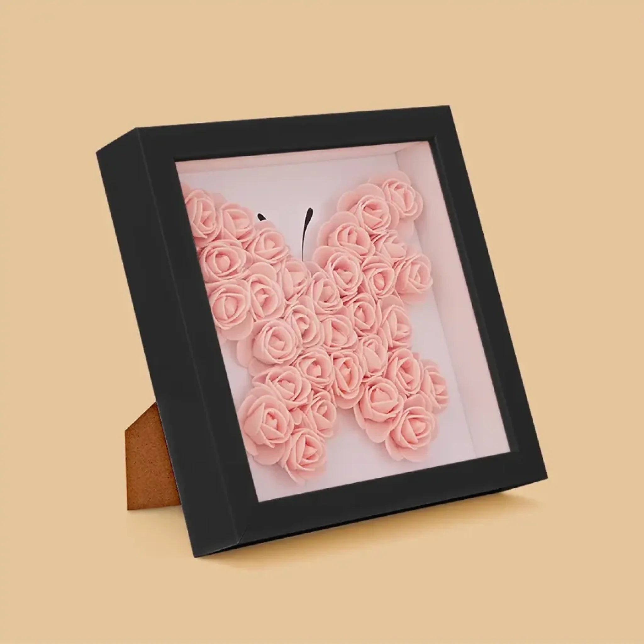 с бабочкой квадрат 3