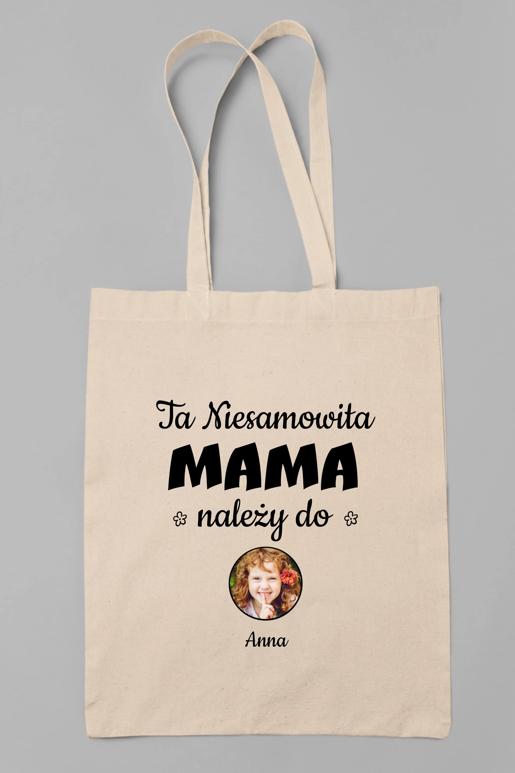 Szkło kwadratowe - Ta niesamowita mama należy do...