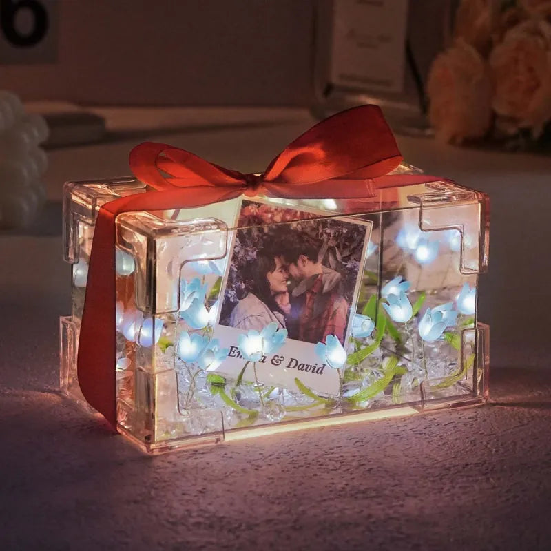 Personalizowana lampa tulipan z zdjęciem i tekstem, prezent na rocznicę