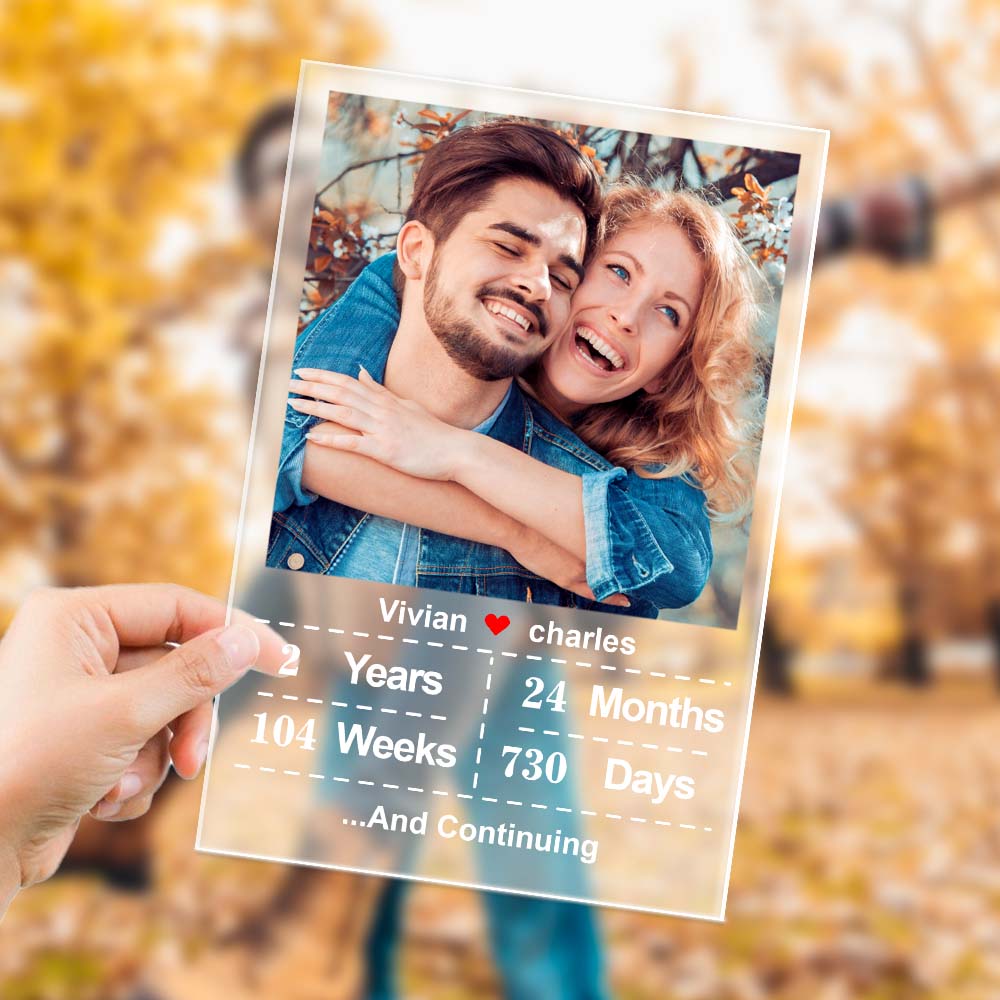 Personalizowana szklana statuetka z imieniem na rocznicę dla zakochanych