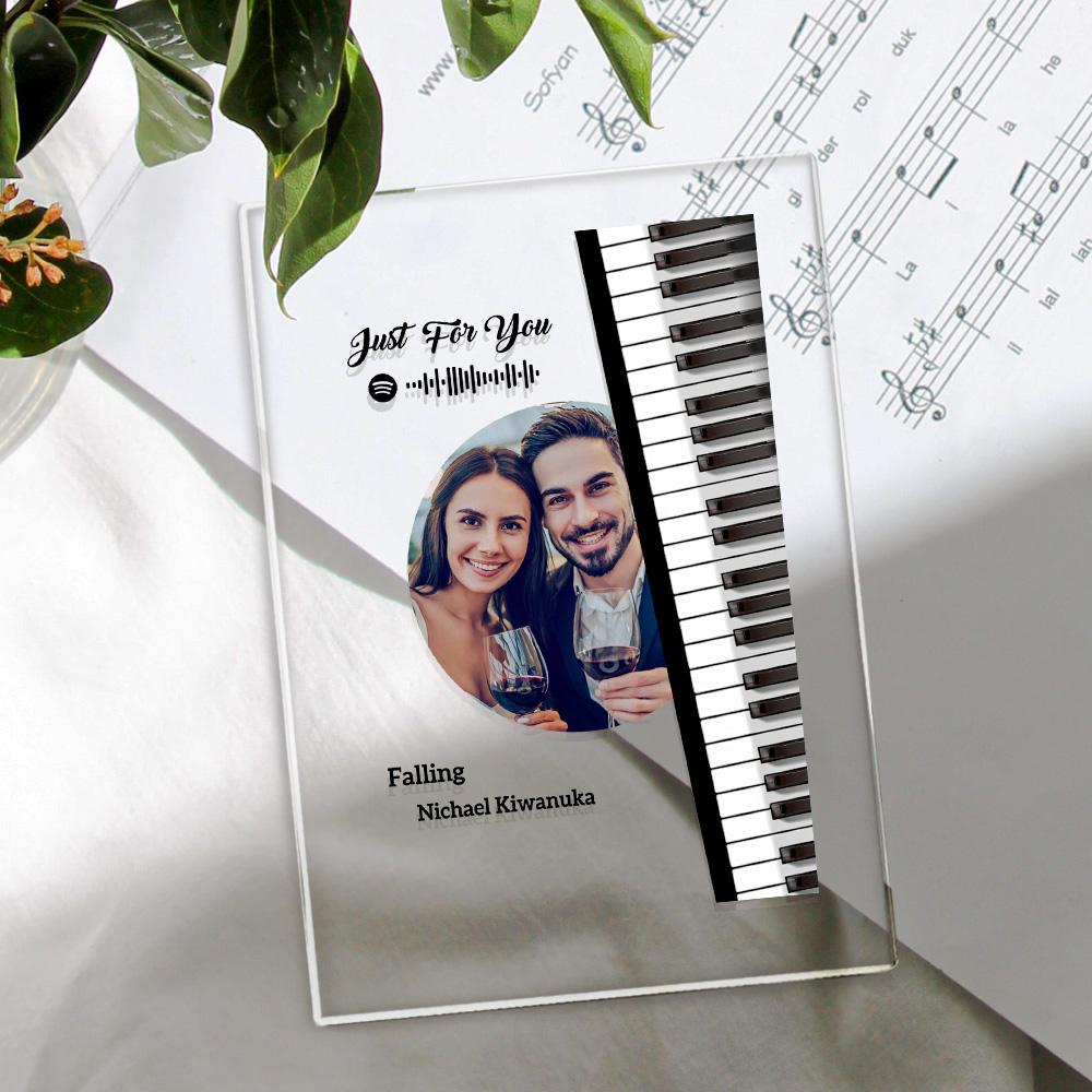 Personalizowana lampka nocna dla pary z grawerem na rocznicę lub prezent