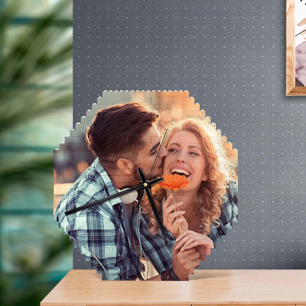 Personalizowany zegar ścienny z klocków dla pary na rocznicę lub prezent