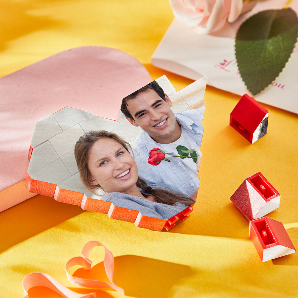 Personalizowana figurka serca z klocków na Walentynki dla ukochanej osoby