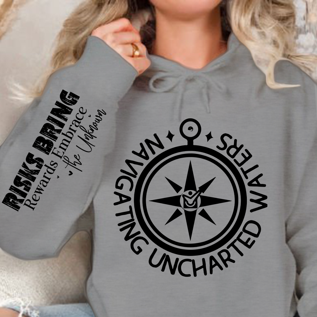 Bluza z kapturem Navigating Uncharted Waters