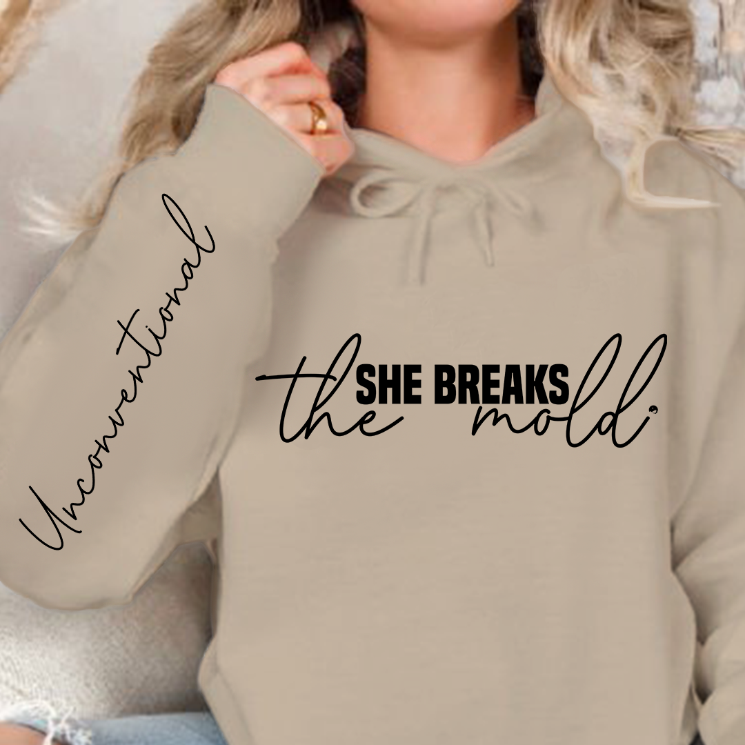 Bluza z kapturem She breaks the mold
