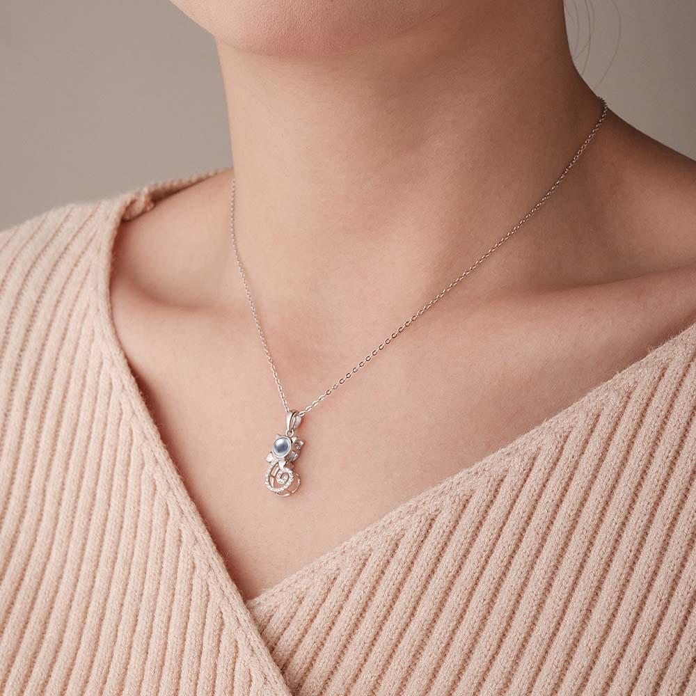 Projection Cat Photo Necklace , Personalized Girlfriend Necklace, Clavicle Photo Projection