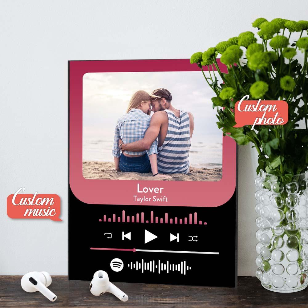 Personalizowana szklana statuetka z muzyką i zdjęciem, prezent dla niego