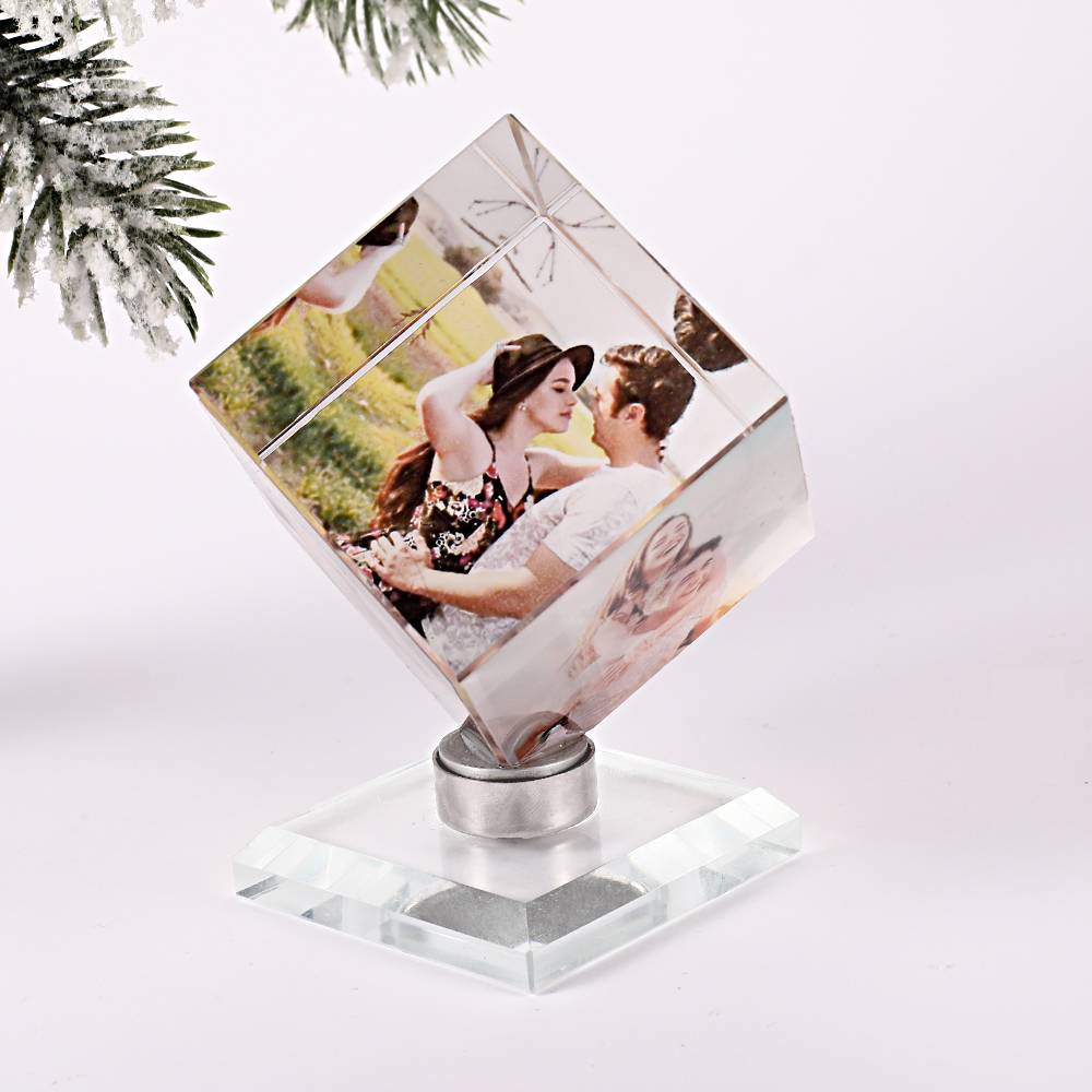 Personalizowana kostka ze zdjęciem w ramce 50mm na prezent dla niej