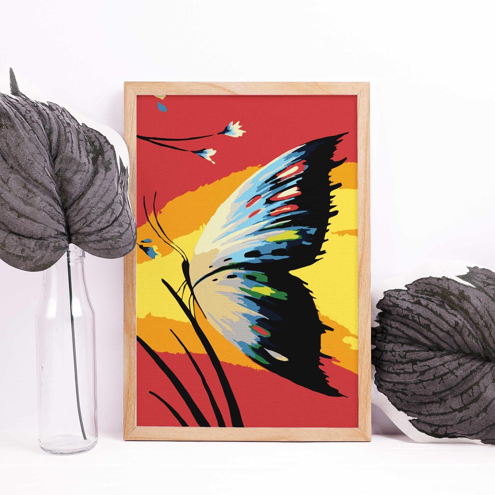 Motyl Przy Wschodzie Słońca AP0008