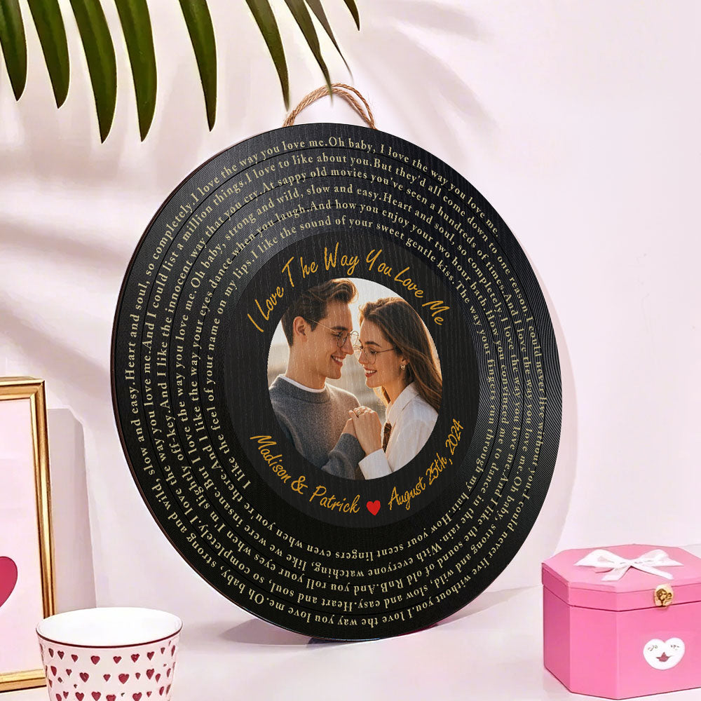 Personalizowany drewniany znak z tekstem piosenki i zdjęciem dla ukochanej na prezent