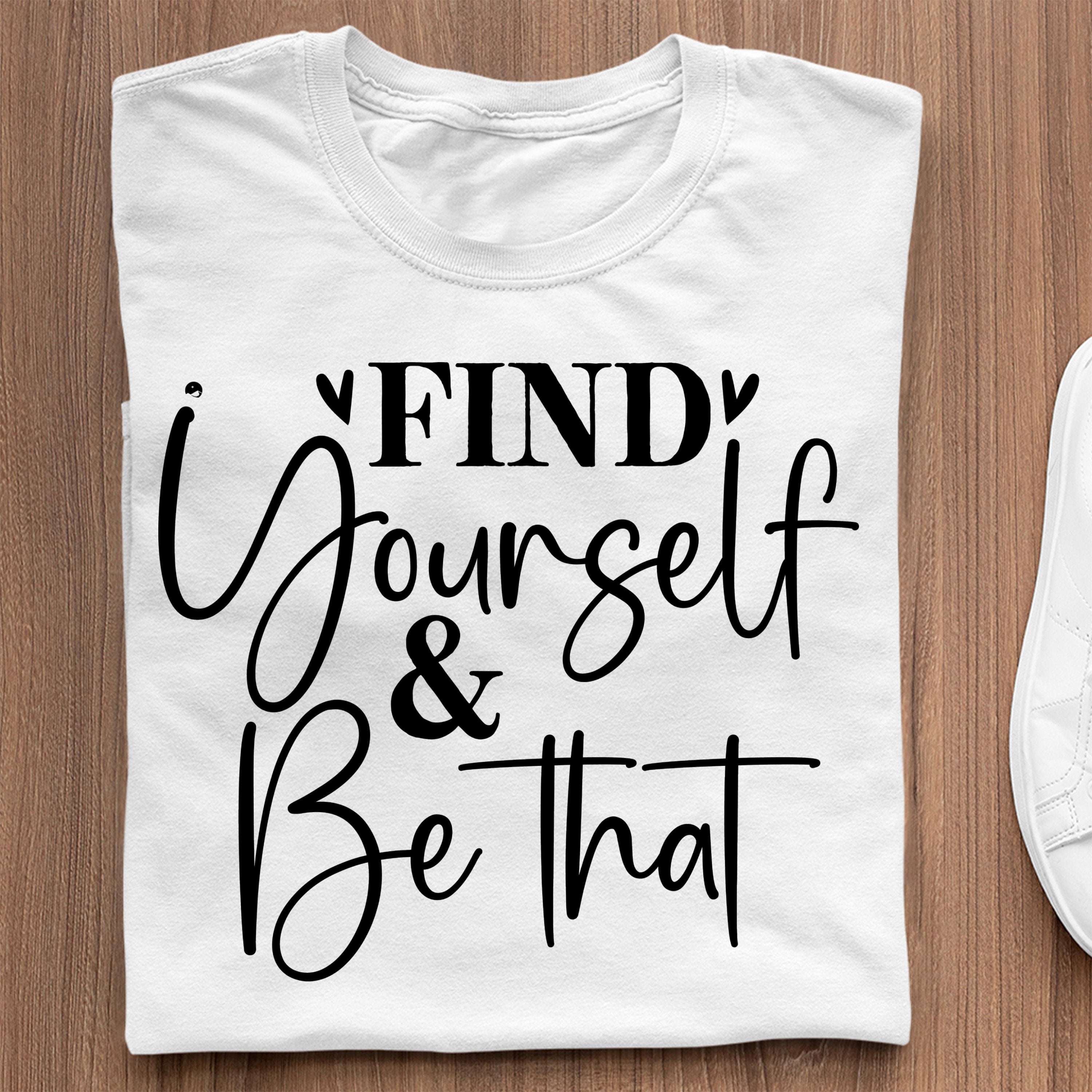 T Shirt Męski Z Nadrukiem Find Yourself & Be Than