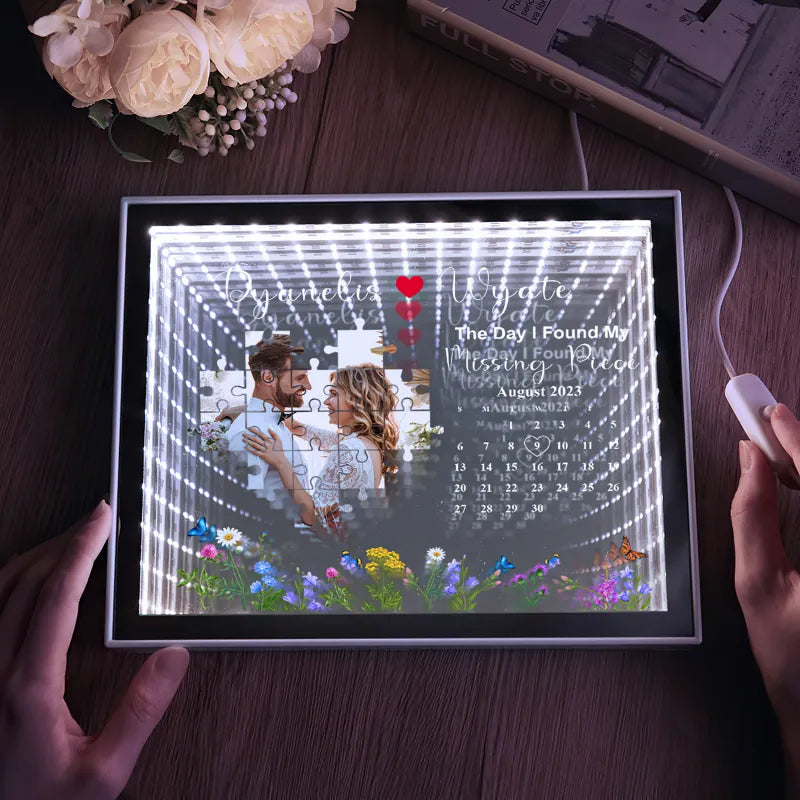 Personalizowana figurka z kalendarzem i zdjęciem dla pary na rocznicę