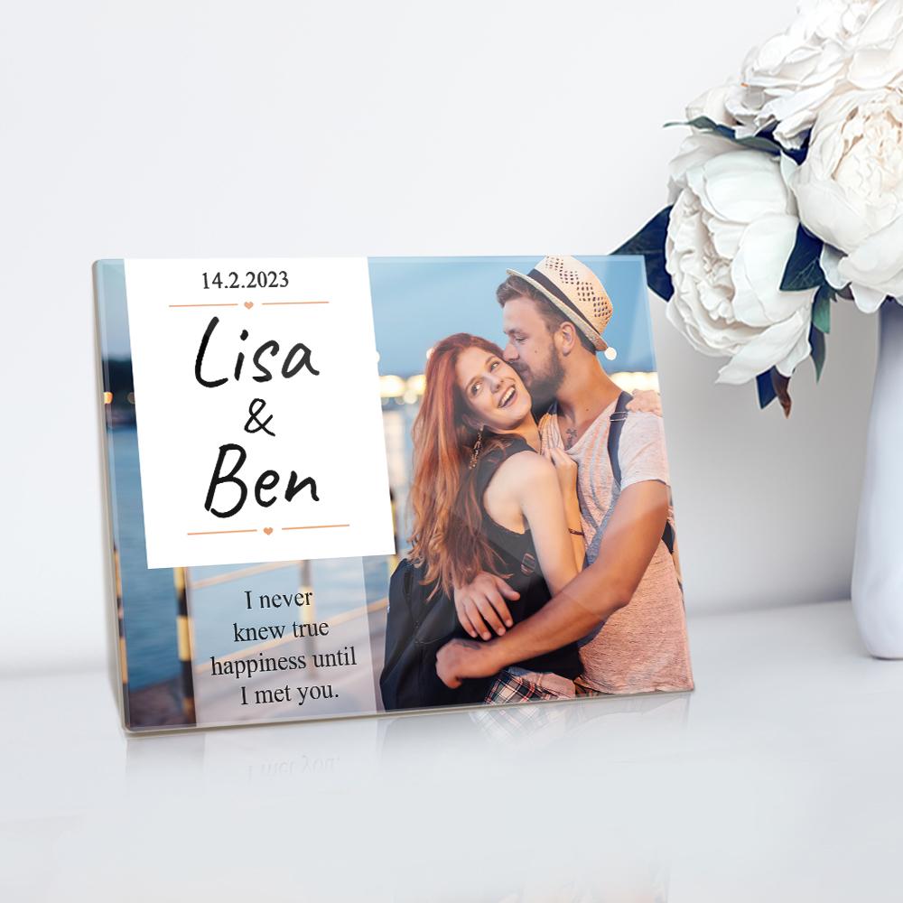 Personalizowana szklana statuetka z imieniem i zdjęciem na prezent dla niej