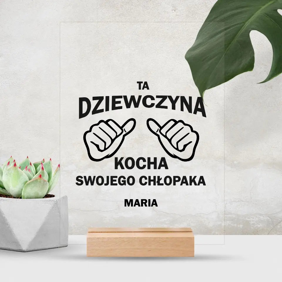 Ta dziewczyna kocha swojego chłopaka