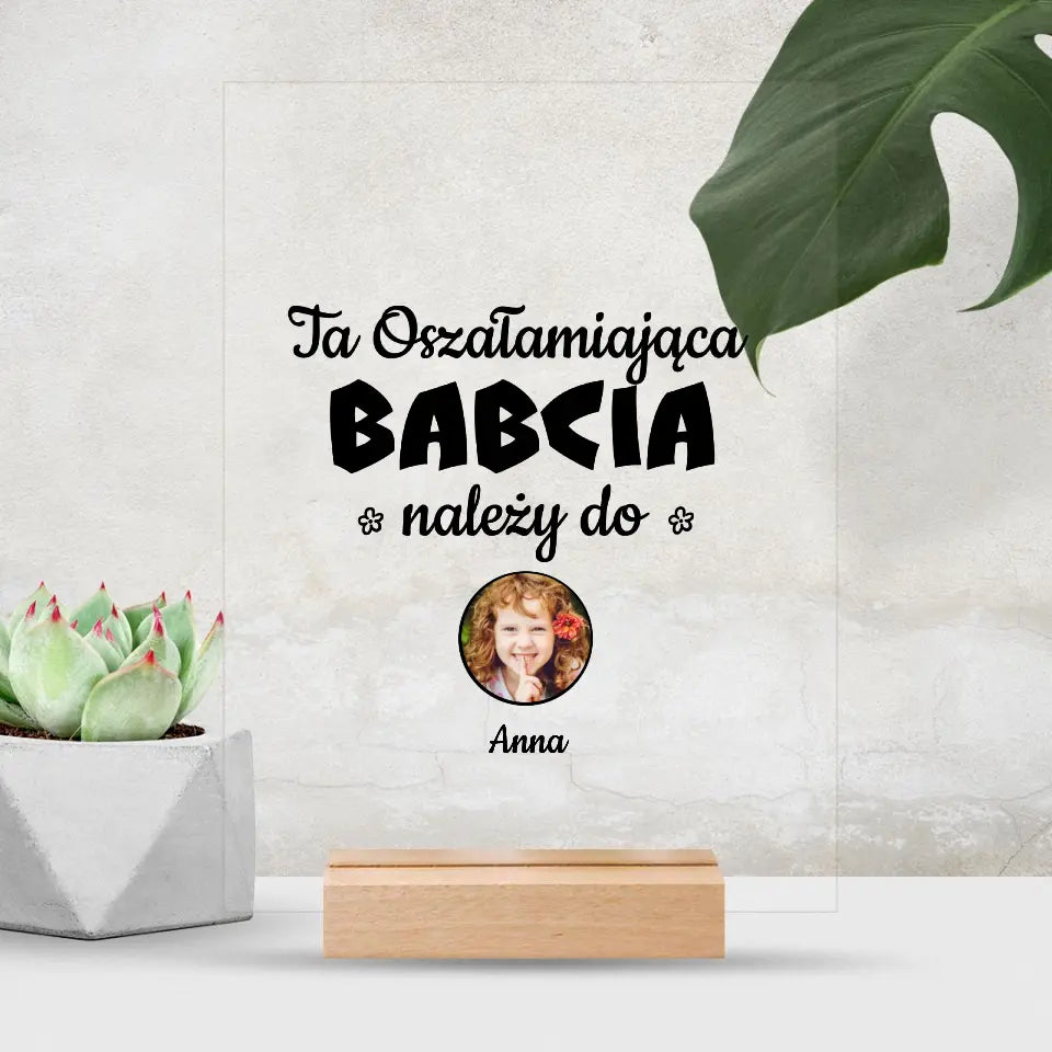 Ta oszałamiająca babcia należy do