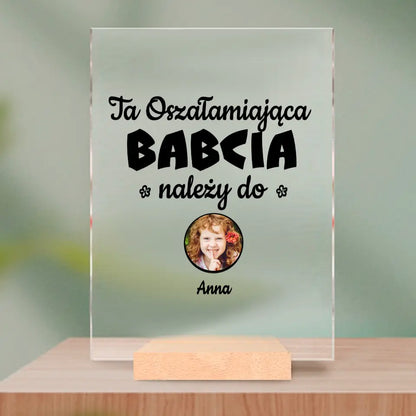 Ta oszałamiająca babcia należy do