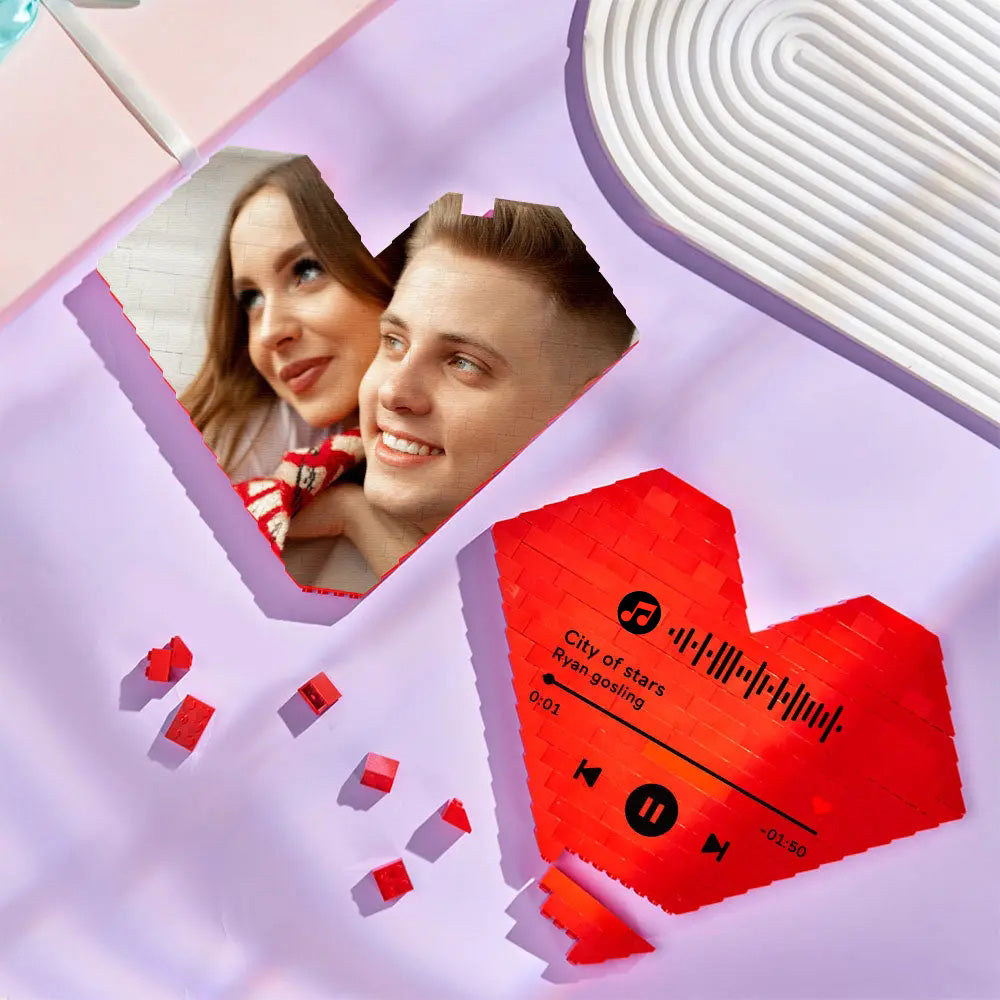 Personalizowana figurka serca z klocków na Walentynki dla ukochanej osoby