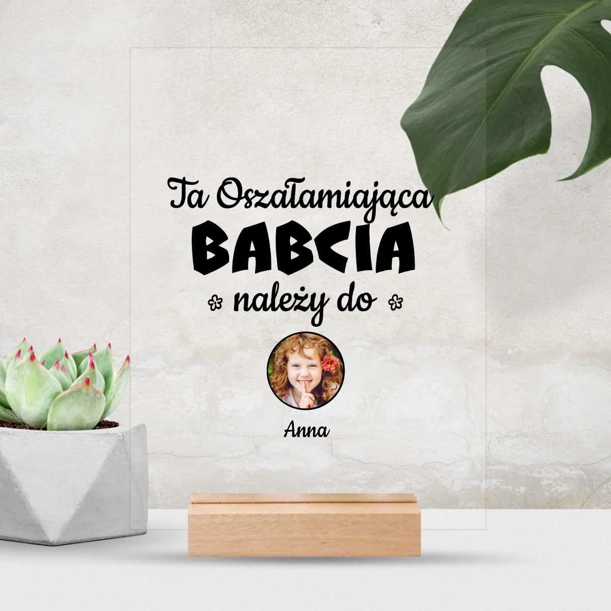 Ta oszałamiająca babcia należy