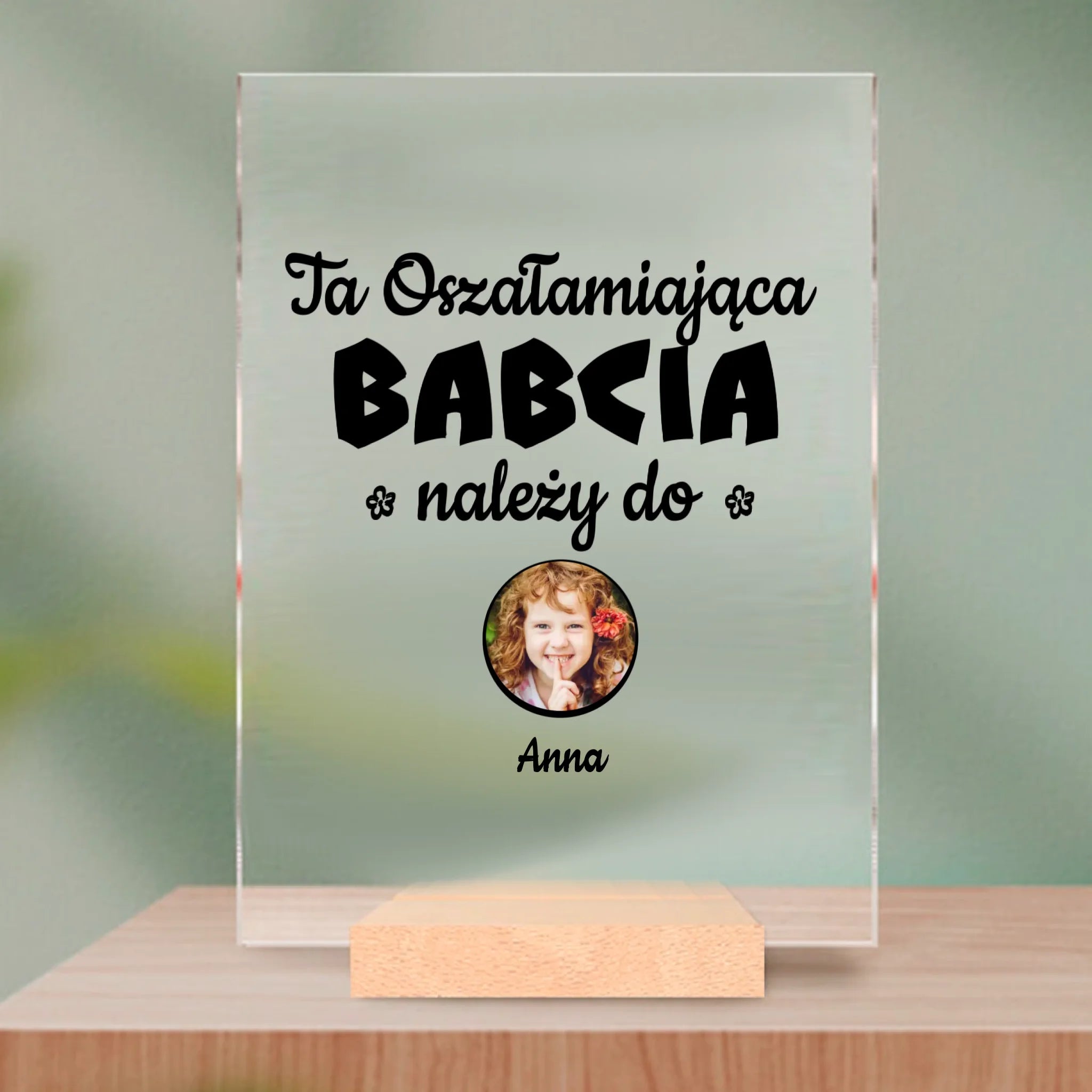 Ta oszałamiająca babcia należy