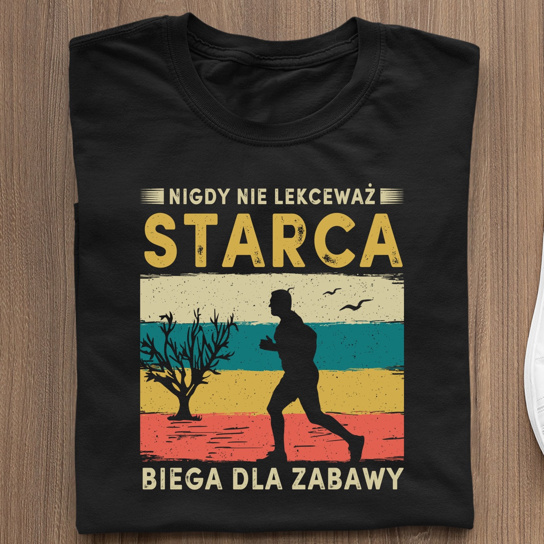 Koszulka Nigdy Nie Lekceważ Starca. Biega Dla Zabawy