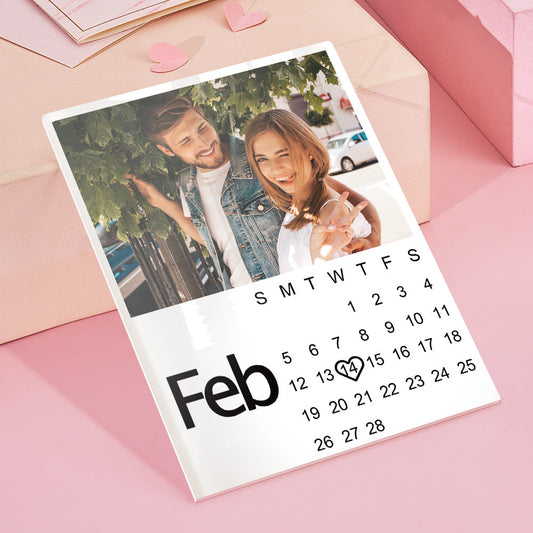 Personalizowana tablica kalendarza ze zdjęciem na rocznicę dla pary