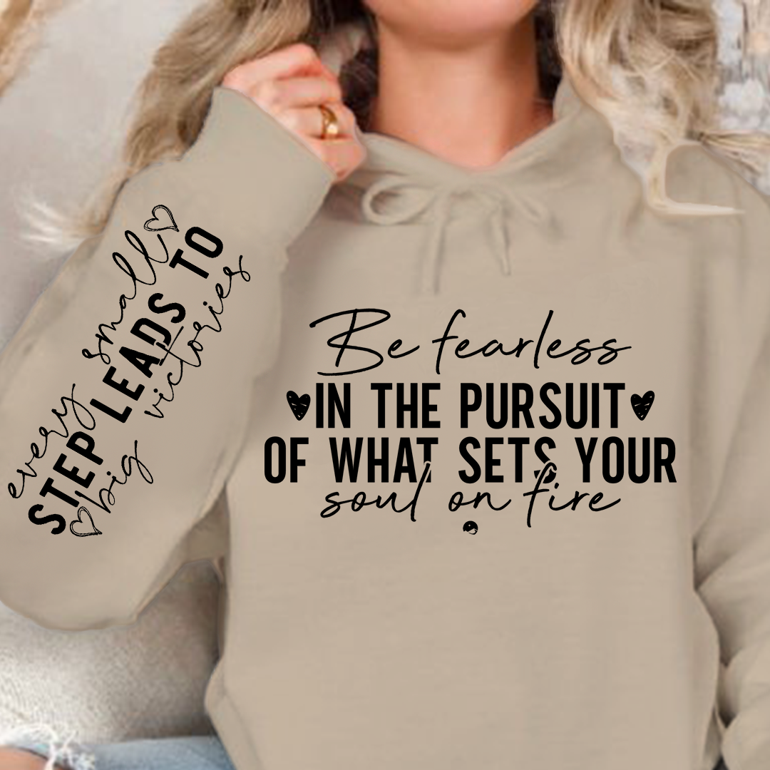 Bluza z kapturem Be fearless in the pursuit