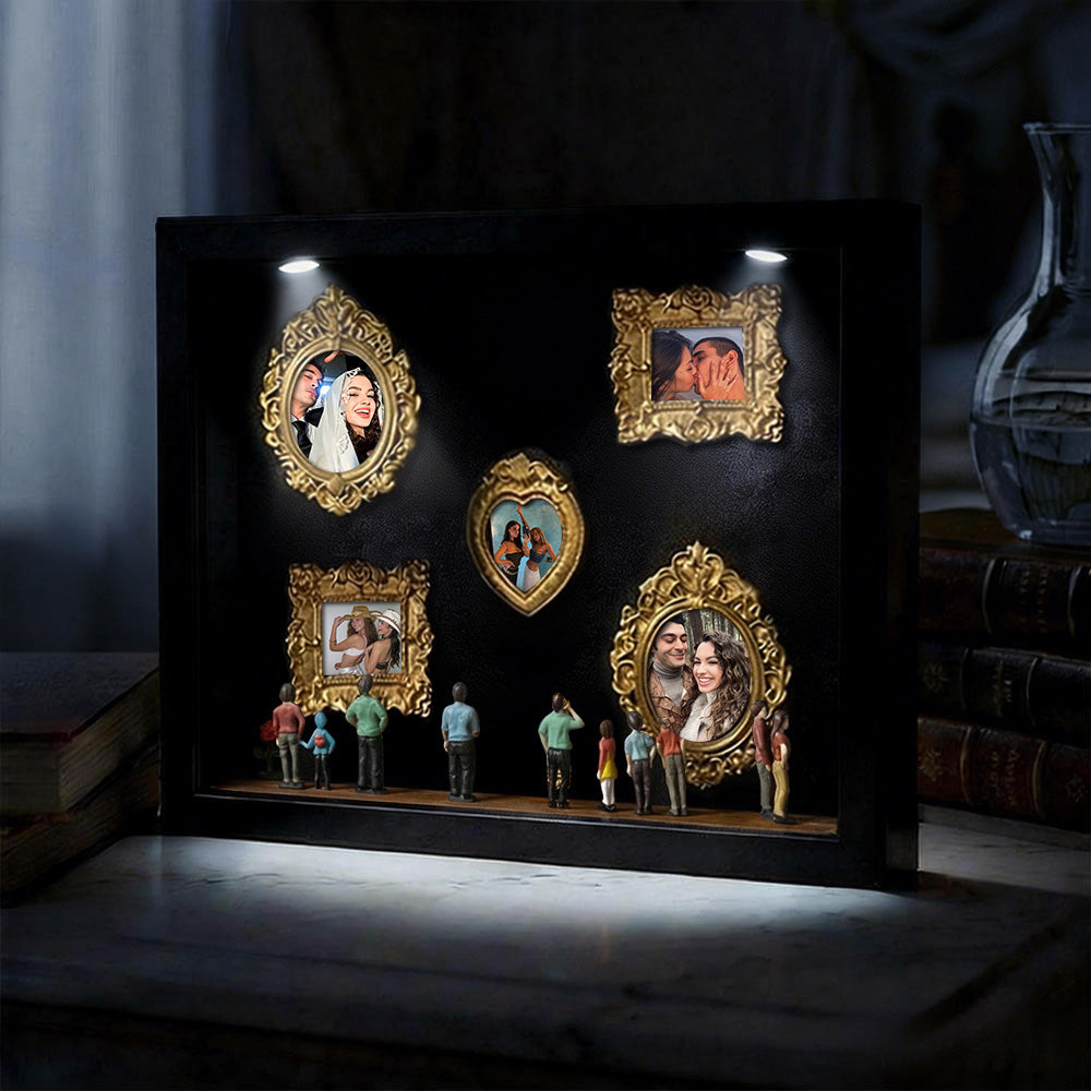 Miniaturowe muzeum w czarnej ramie, personalizowany prezent dla pary