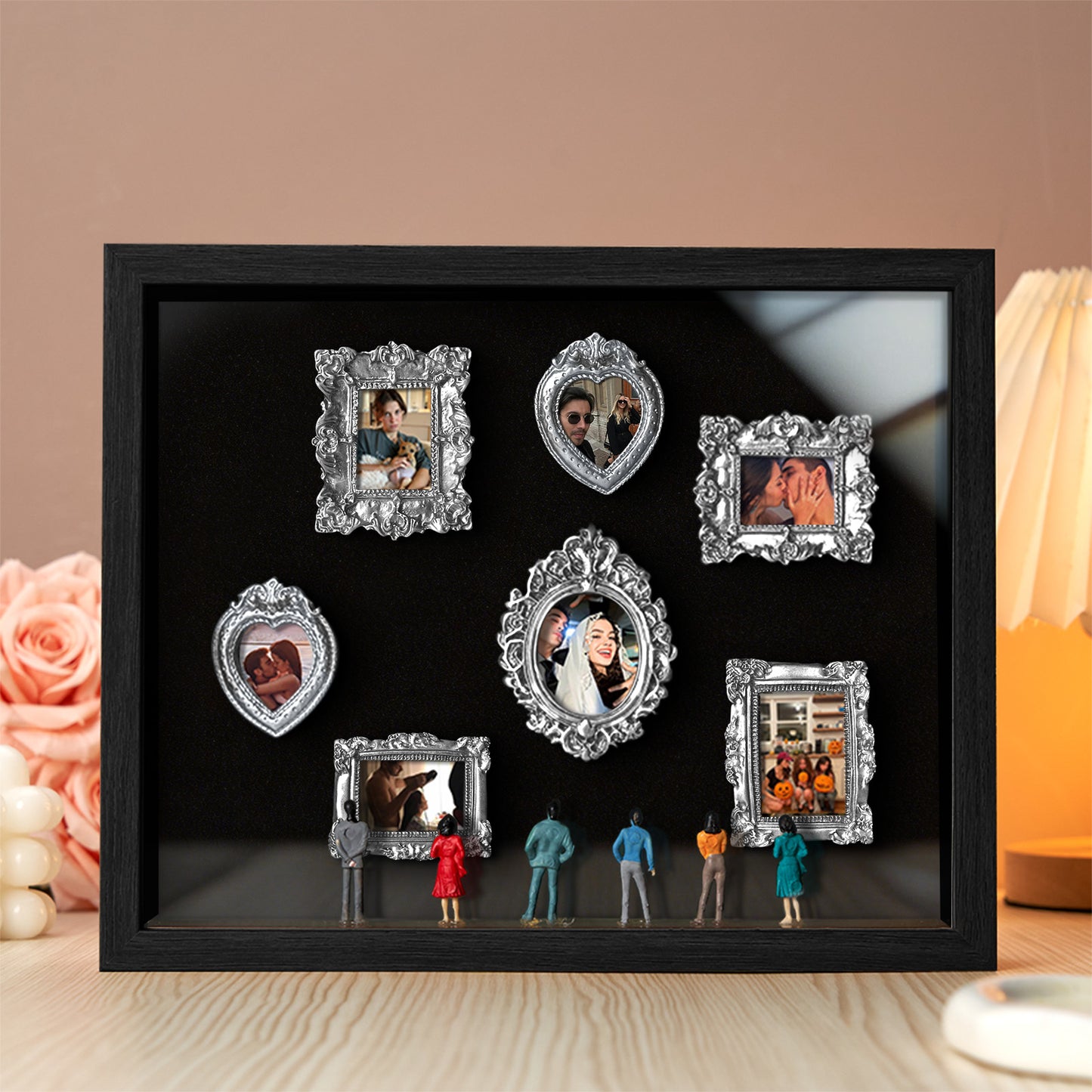 Miniaturowe muzeum w czarnej ramie, personalizowany prezent dla pary