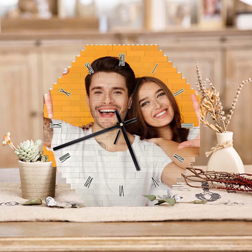 Personalizowany zegar ścienny z zdjęciem, prezent na rocznicę dla pary