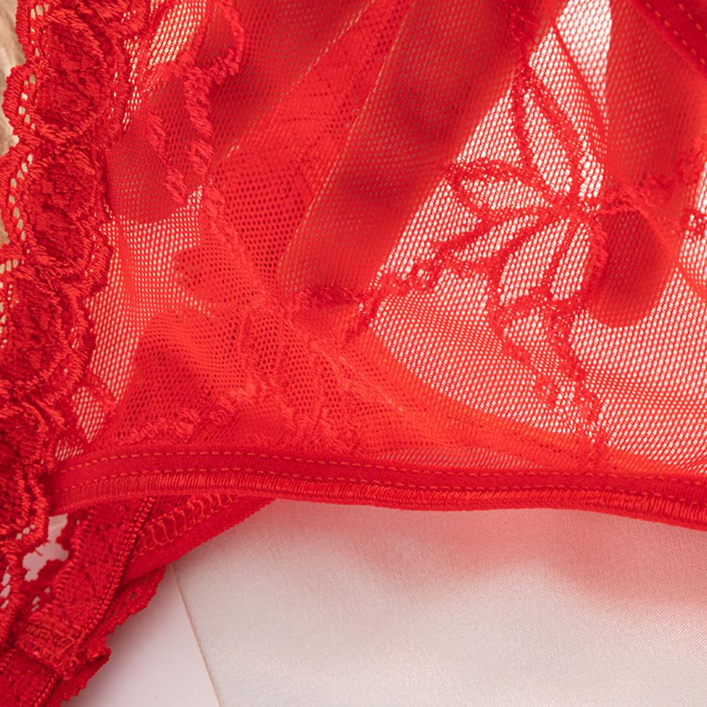 Personalizowane koronkowe stringi z kryształowym imieniem na prezent dla niej