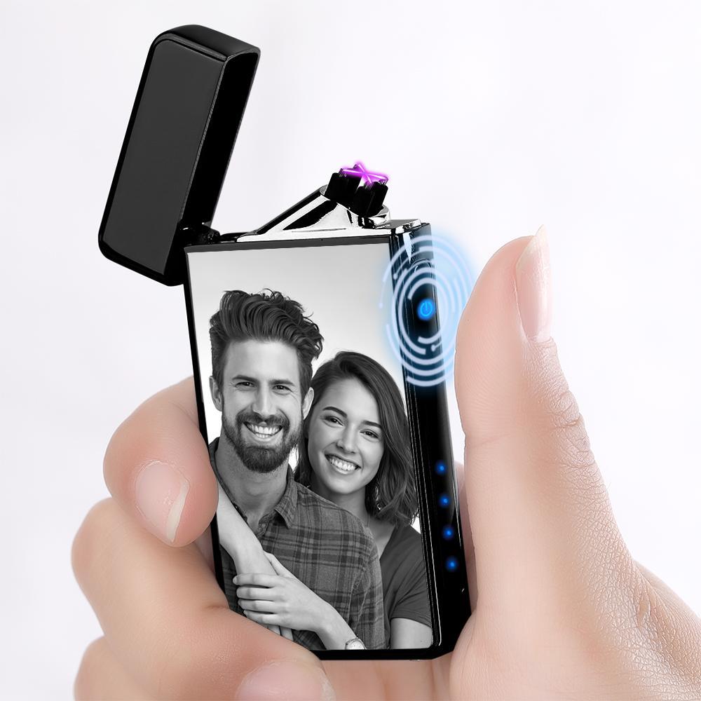 Zapalniczka z personalizowanym zdjęciem i kalendarzem na Walentynki dla niego