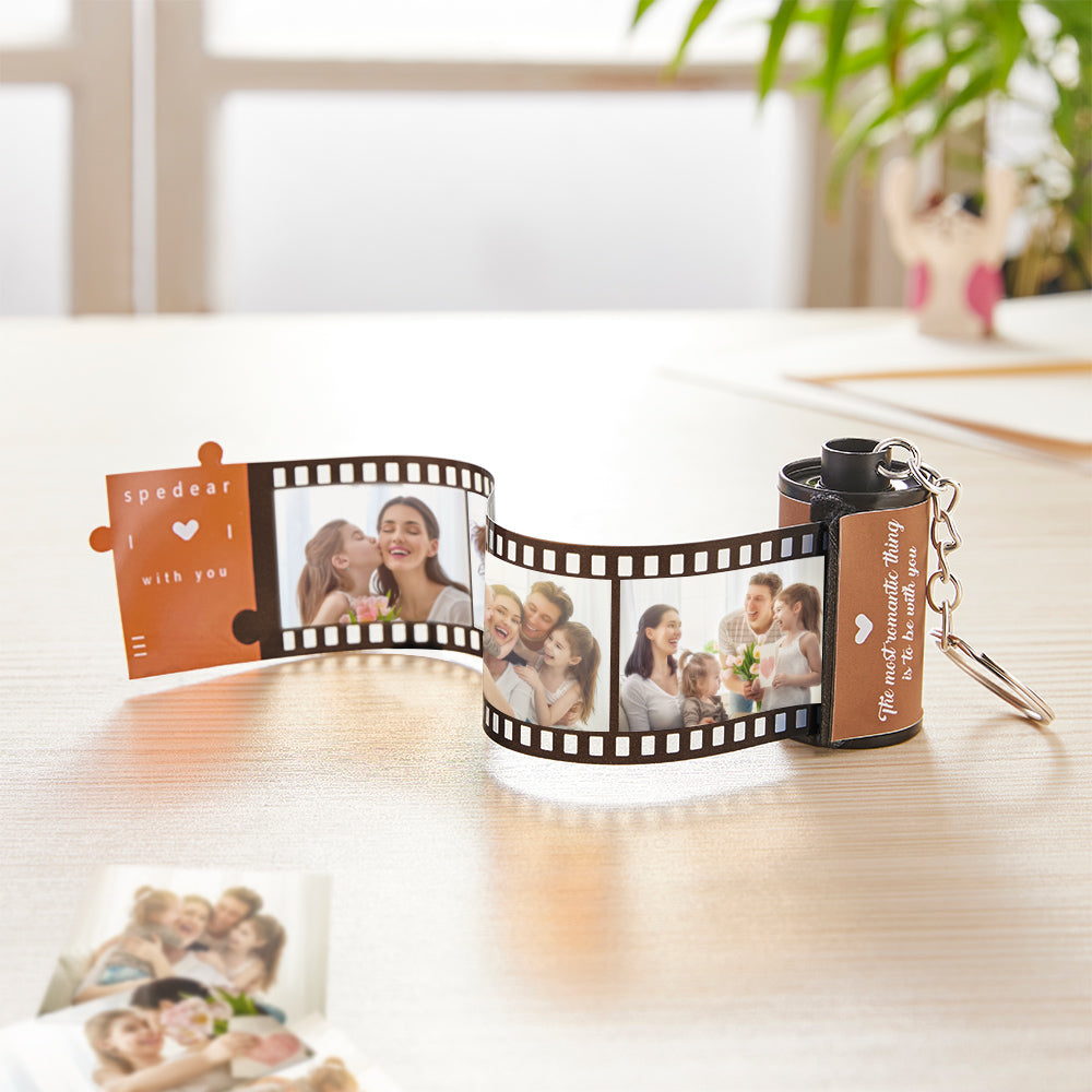 Personalizowany brelok z filmem i sercem na rocznicę dla ukochanej osoby