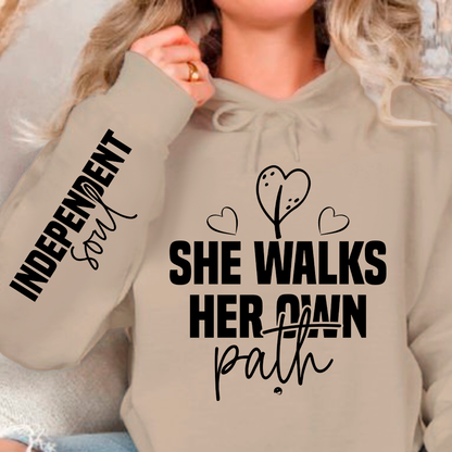 Bluza z kapturem She walks her own path