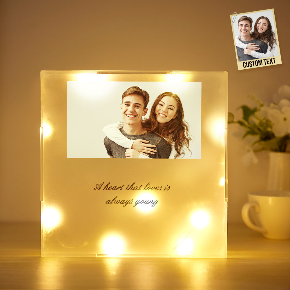 Personalizowana lampka nocna z akrylu na prezent dla dziewczynki, na urodziny