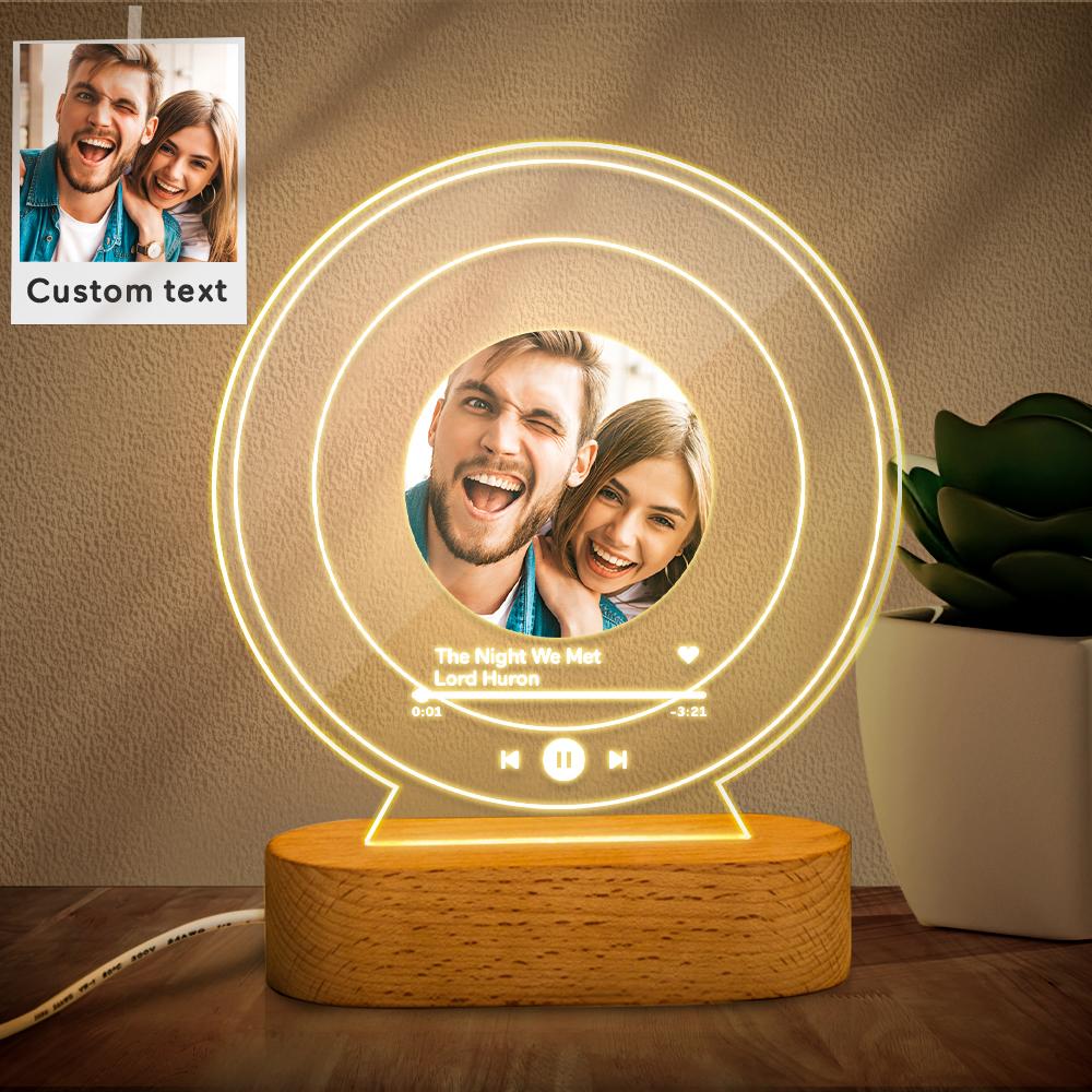 Personalizowana lampka nocna z zdjęciem i grawerem na prezent dla pary