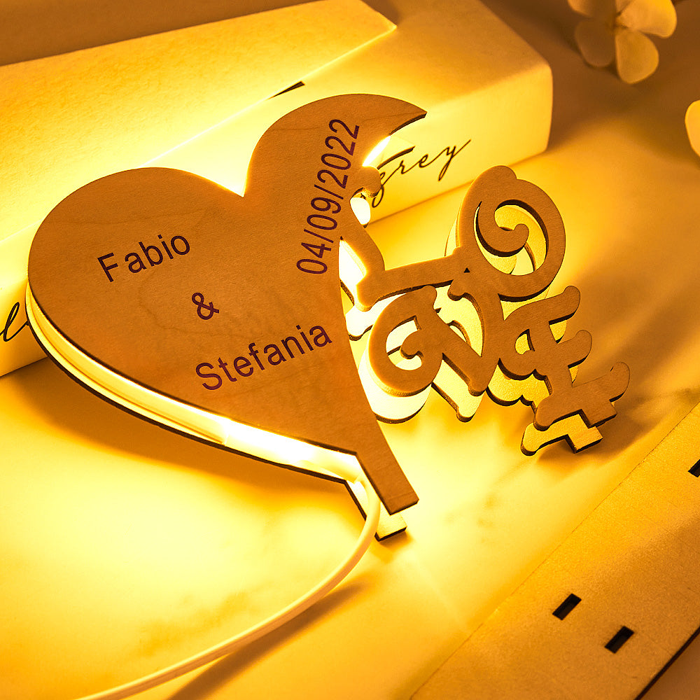 Personalizowana lampka nocna w kształcie serca na rocznicę dla pary