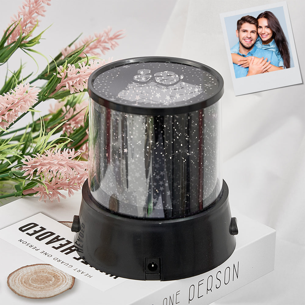 Personalizowana lampka nocna z projekcją zdjęcia na Walentynki dla ukochanej
