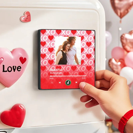 Personalizowany magnes na lodówkę z muzyką na Walentynki z sercami