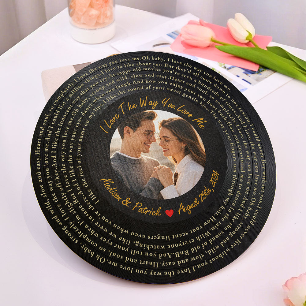 Personalizowany drewniany znak z tekstem piosenki i zdjęciem dla ukochanej na prezent