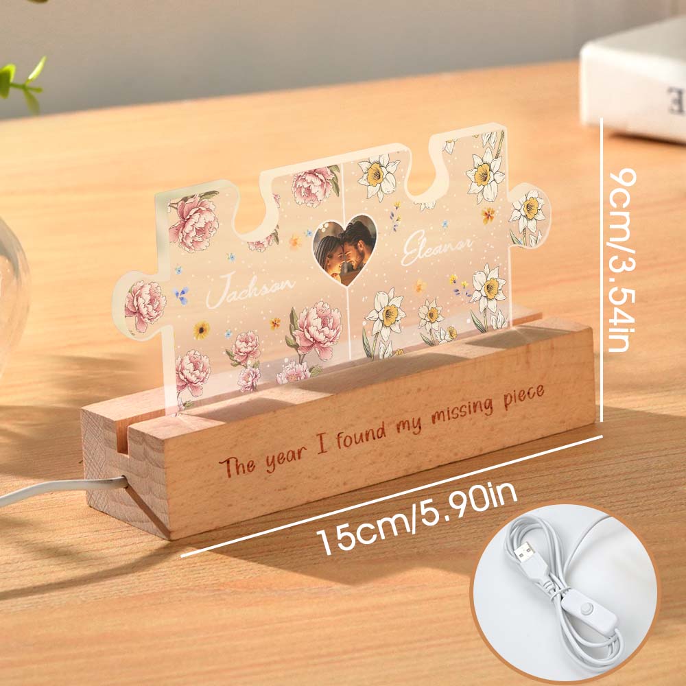 Personalizowana lampka nocna z puzzlami dla pary z kwiatem urodzinowym na prezent