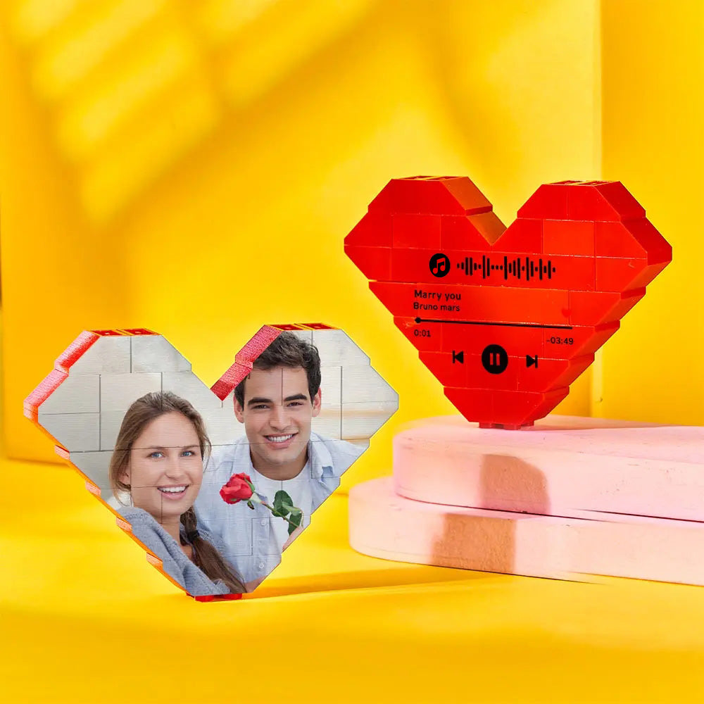 Personalizowana figurka serca z klocków na Walentynki dla ukochanej osoby