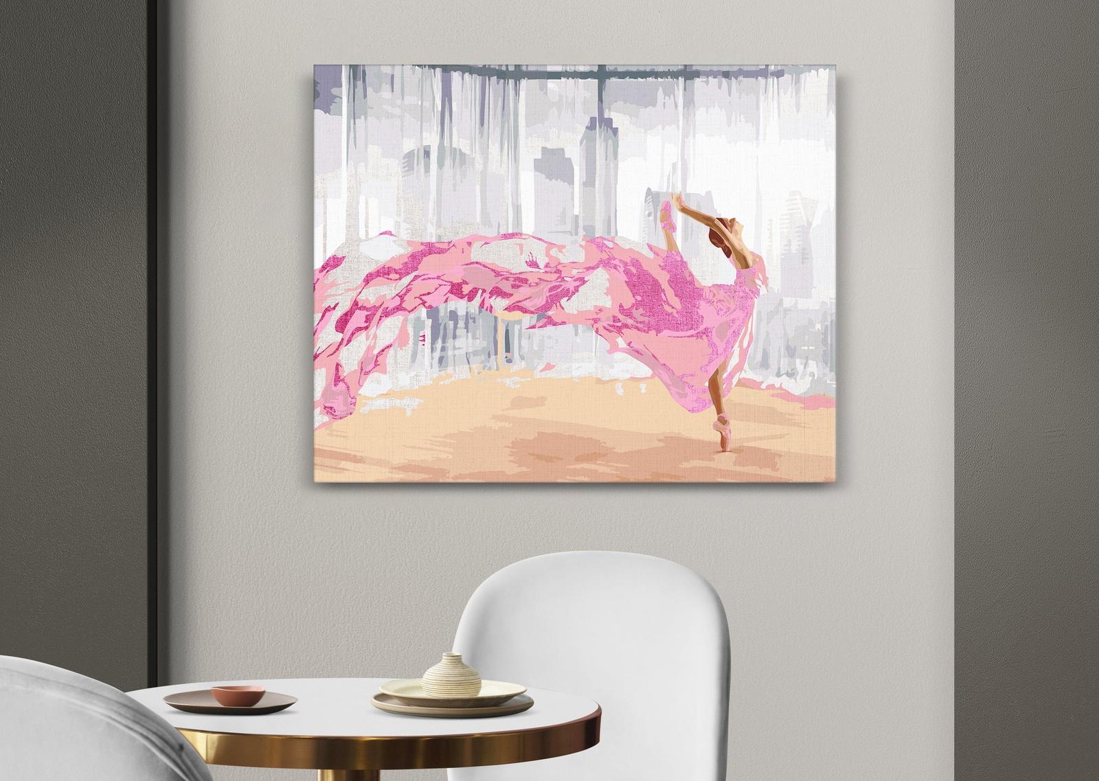 Baletnica w Różowej Sukience (CH0662)