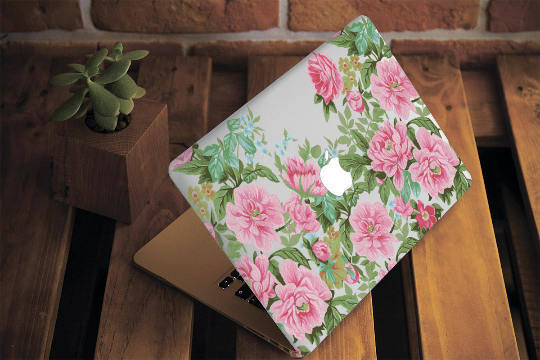 Etui Plastikowe na MacBook WCM2106